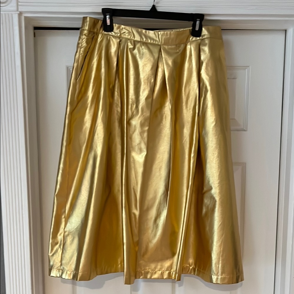 Elegant Gold Skirt